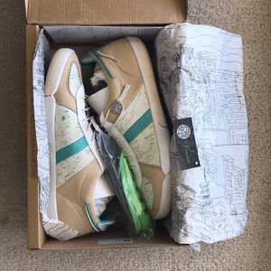 Plae Unisex Sneaker - Butler Turtledove